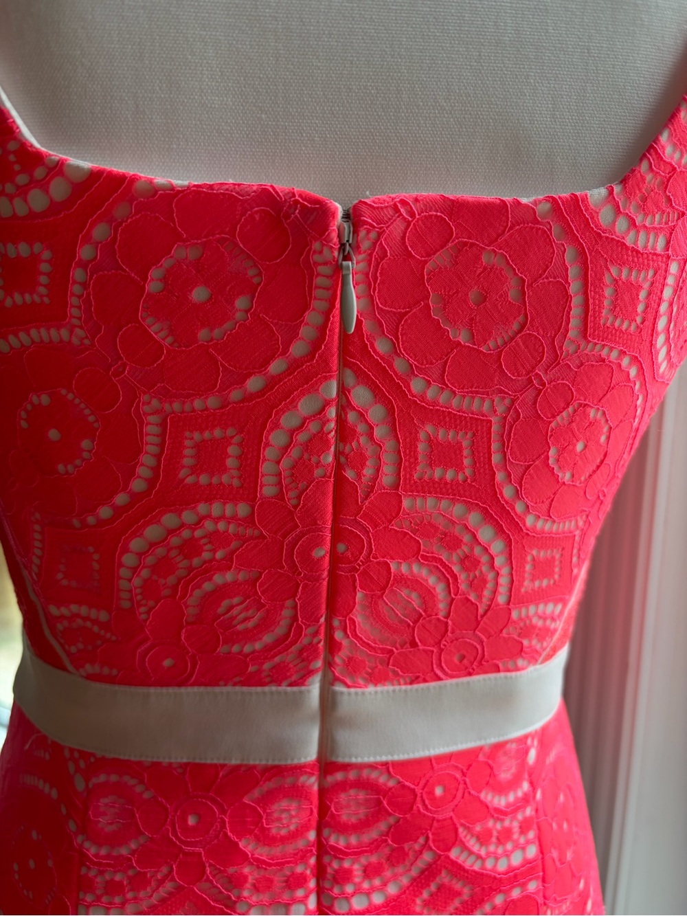 NWT Gianni Bini Ivory Watermelon Lace Summer Dress Size 4 Cocktail Wedding Guest - Picture 4 of 12